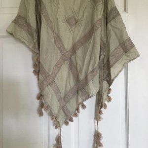 Chan Luu Cotton Beige Scarf w/Lace and tassels